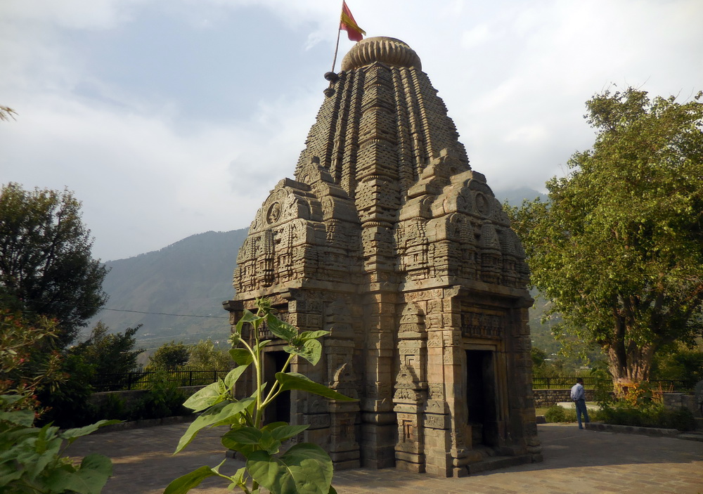 9TH CENTURY BASHESHER MAHADEV TEMPLE BAJAURA, KULLU